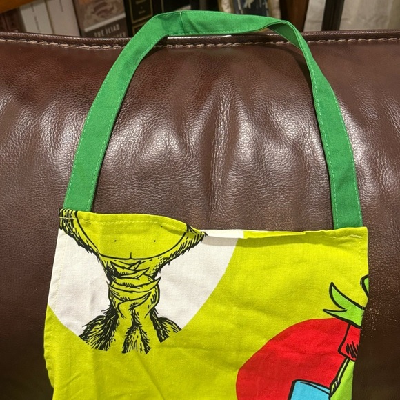 The Grinch 26” x 35” Apron - Max Cindy Lou Who Roast Beast Who Hash - Picture 2 of 10